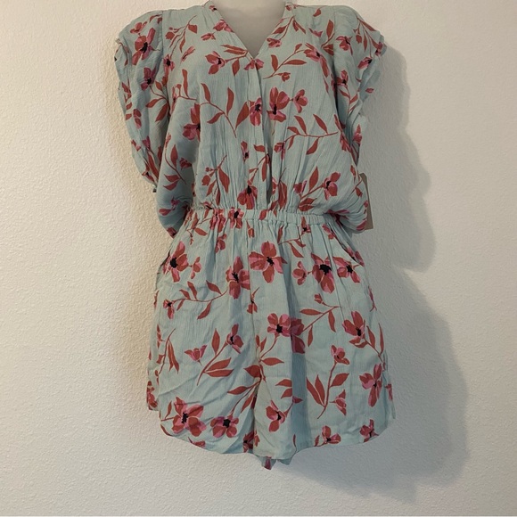 Billabong Womens Size Medium Ruffle Up Floral Romper With Open Back New With Tag - Picture 4 of 11